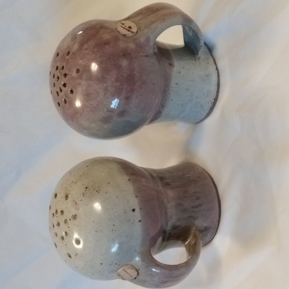 Handmade Studio Pottery Large Salt and Pepper Shakers Spice Shakers Appalachian - Picture 1 of 9